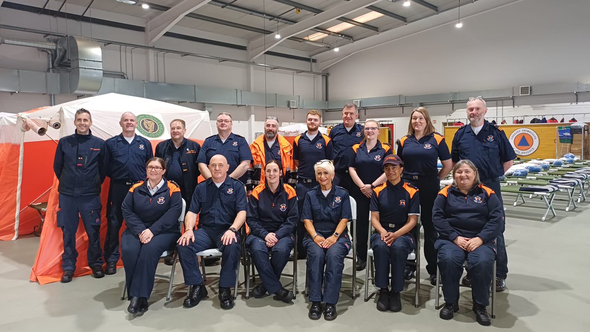 cc_civildefence's tweet image. A very busy weekend for our #Volunteers.
Information & demonstration with our #CommandandControl vehicle and #Drone for a #ScoutAssembly @kilcully
Evacuation Centre Training in Ennis, Co Clare.
 #FirstAidResponder training and #EmergencyMedicalTechnician training at our HQ.