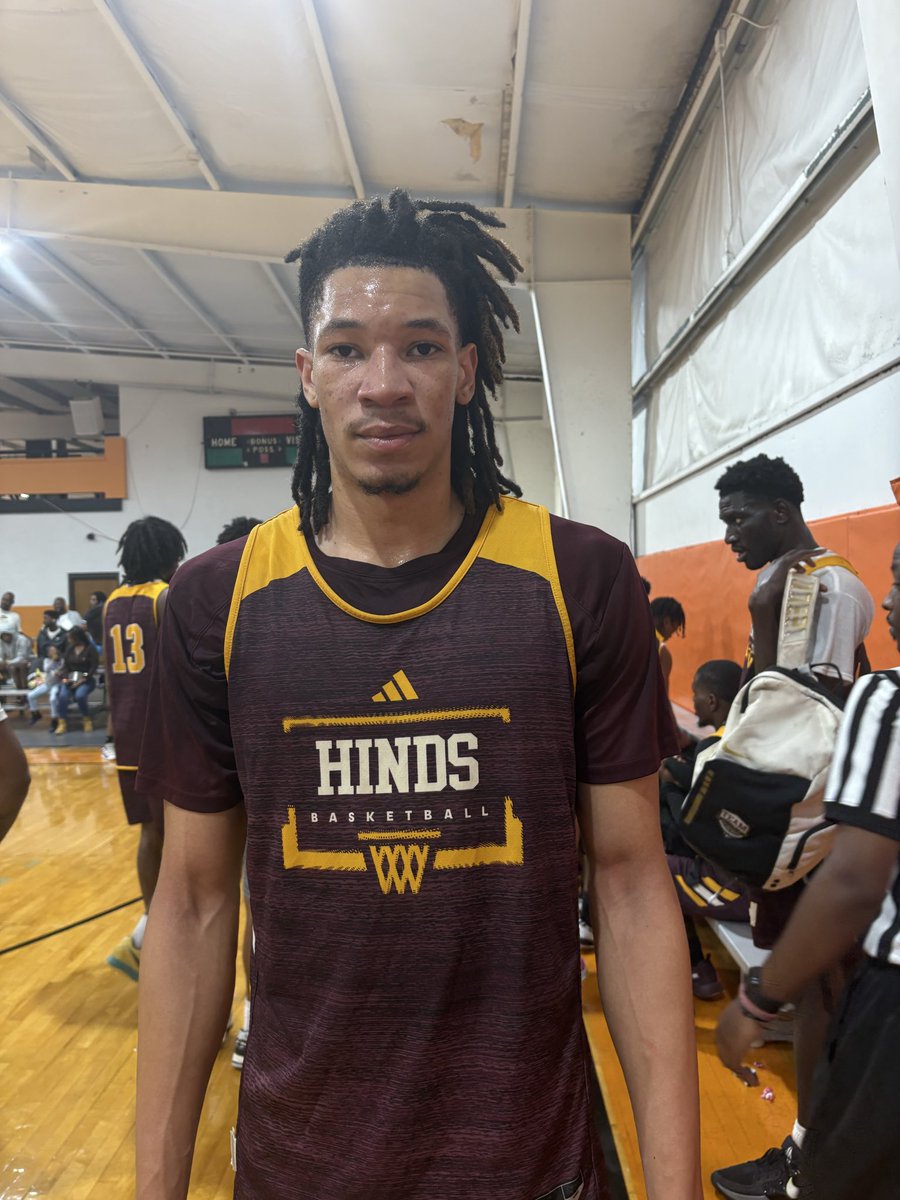 Austin Ratliff | Hinds CC | 
6’7 Sophomore F 

Two-way forward who combines power and finesse finishing around the basket. The high flyer uses his length to rebound and protect the rim at a high volume. Committed to UMKC.