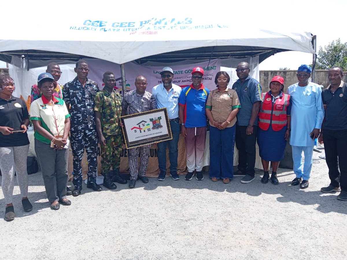 engr_toriola's tweet image. The Ministry’s 4th Quarter Stakeholders forum for the EPE Division was held at Sir Michael Otedola Housing Estate in Epe today. The forum highlighted the importance of community engagement and collaboration, providing a platform for open dialogue, transparency, and accountability