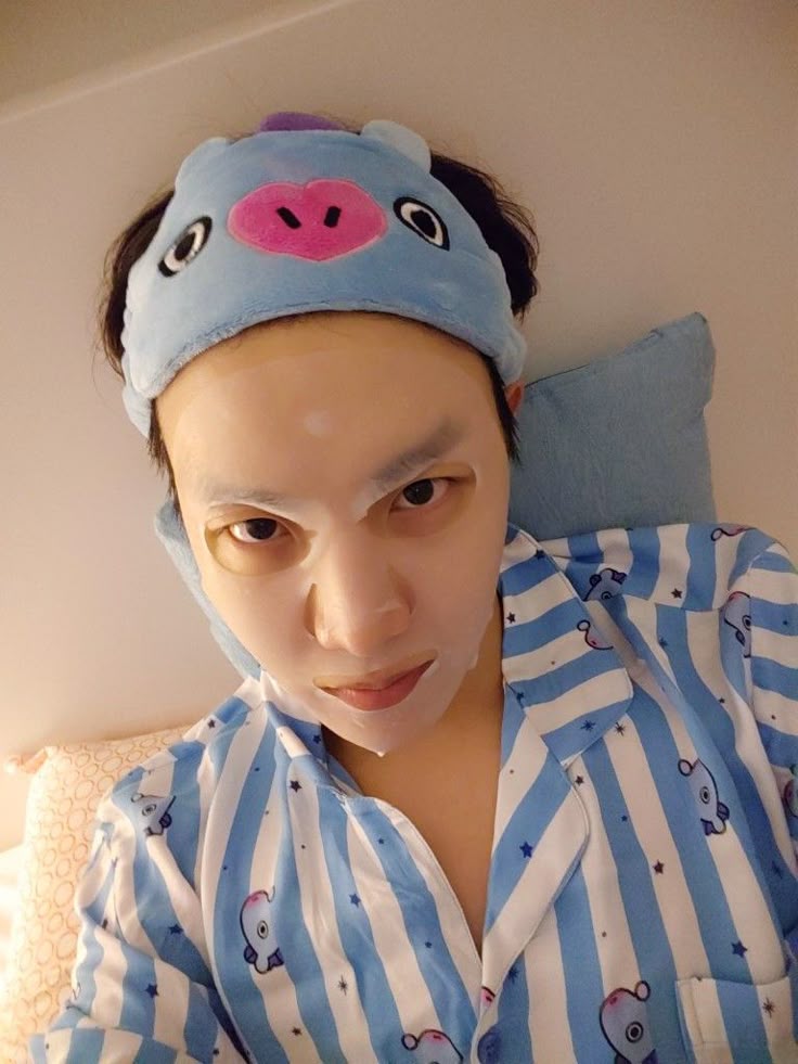 chonguvoting's tweet image. I'm voting #jhope for the #2025MAMAVOTE