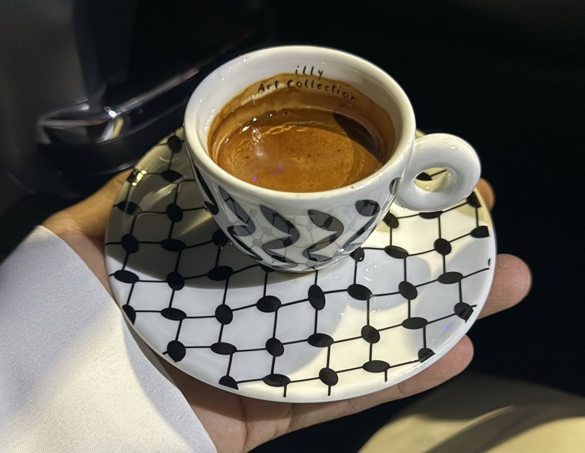 ______H55's tweet photo. مساء الخير يا أصدقائي الطيبين ، أما بعد :

مرحبا ترحيبٍ يشاف قبل — الاستماع 
مرحبا لك خص ماهي لـ ابو وجهٍ«ودر»

* انت المبدا "وفارق عن الغير" https://t.co/LlTeqA1GmO