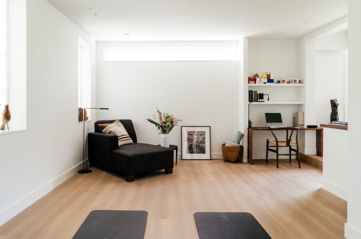 De basis van jouw interieur? Een PVC-vloer! 🙌

✨ Stijlvol: Eindeloos design 

💪 Praktisch: Extreem duurzaam &amp; makkelijk schoon 

🏡 Veelzijdig: Matcht écht met elke smaak

Ontdek de verschillende collecties en laat je inspireren.

zurl.co/2CQZ3