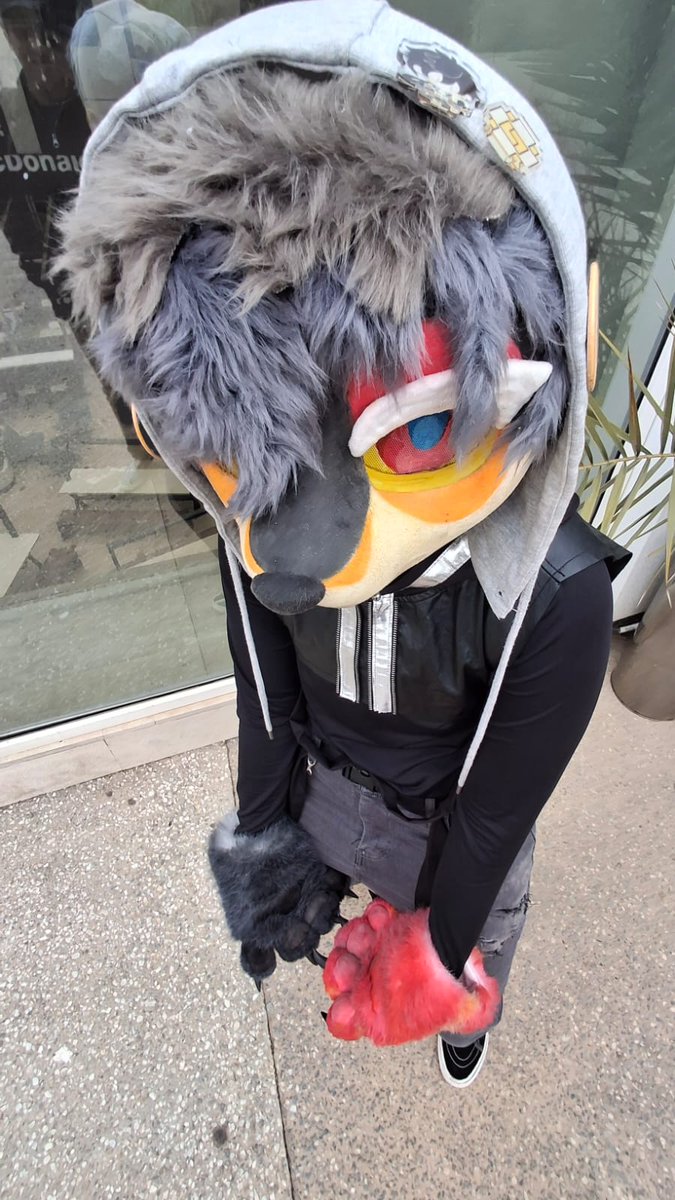 spy_rall's tweet image. i had so much fun at geek market (⁠*⁠´⁠ω⁠｀⁠*⁠)
📷 by @habeyoseenalien