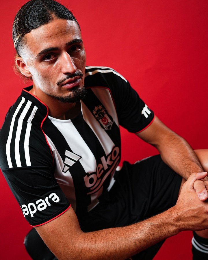 80 milyon euro harca kasımı bile göremedik Allahım sen bu taraftara sabır ver başta serdal olmak üzere Allah hepinizin bin belasını versin