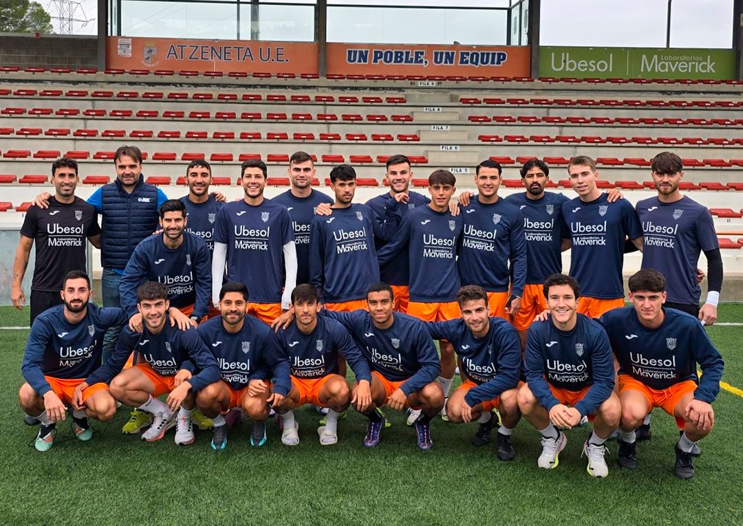 🤝⚽ VISITAS A VESTUARIOS

✅️ Informar sobre los servicios del sindicato.
✅️ Resolver dudas.

💪 Gracias por la atención a los compañeros del Atlético Mancha Real, Martos CD, UDC Torredonjimeno y Azteneta UD.