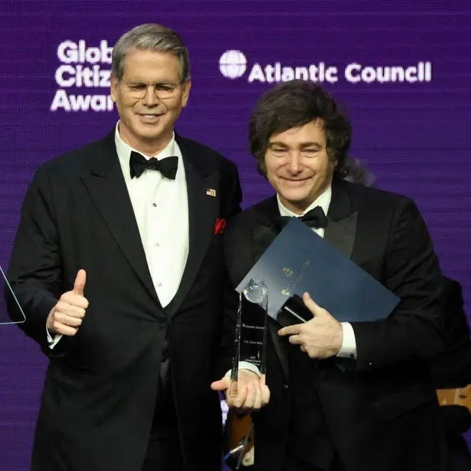 THE NEW YORK TIMES SOBRE LA AYUDA DE EE.UU. A LA ARGENTINA: “EL RESCATE DE UN MOROSO SERIAL”

El diario neoyorquino cuestionó el plan del Tesoro de EE.UU., impulsado por Scott Bessent, para asistir a la Argentina con US$40.000 millones y advirtió que el país “podría terminar