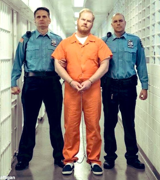 TommyBayiokos's tweet photo. Great flashback in tv scene, - as I’m playing the guard with Jim Gaffigan!….🎬🎥 #Tv #TommyBayiokos #DayPlayer #JimGaffigan #GreatTv #ComedyShow https://t.co/BTbBK4jgGn