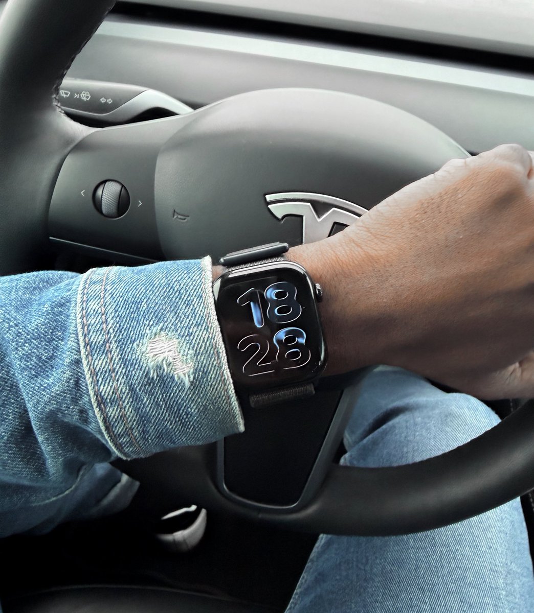 Autant j’aime vraiment pas iOS26 mais WatchOS26 QUEL PAIN ! 😍