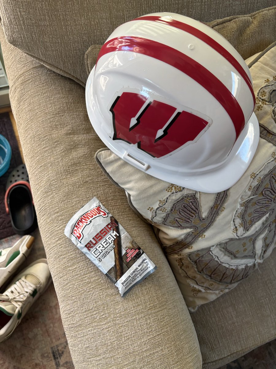 Carmelo Collins tweet media