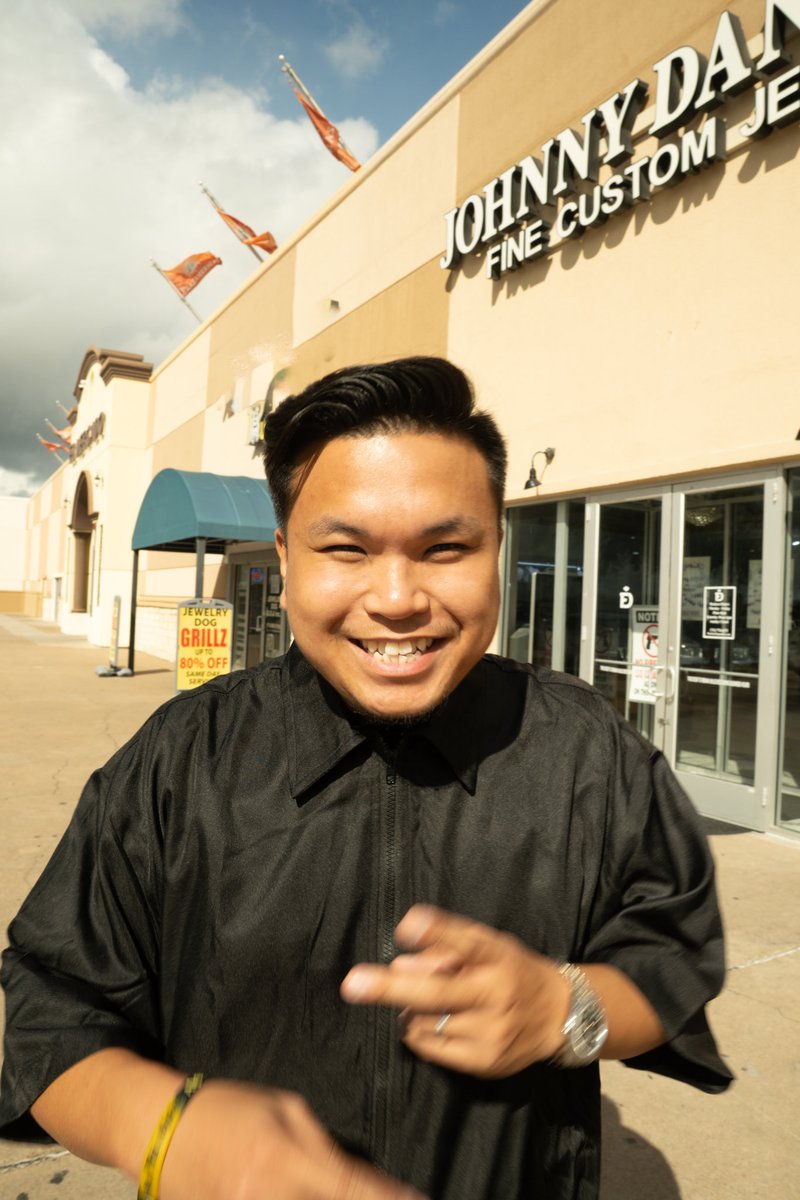 6 months ago I came down here to get my wife’s engagement ring and got a job at the same day 😂

Life as a creative director for a jewelry company as big as Johnny and Kevin Dang has been a roller coaster of constant challenges. Prior to working here everything was slowly falling