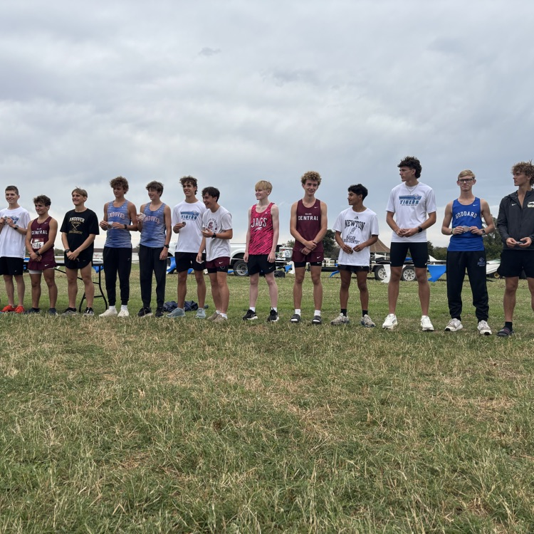 Congrats to Levi Brownell who took 13th at League! He ran a 17:17 5k and received second team all league.