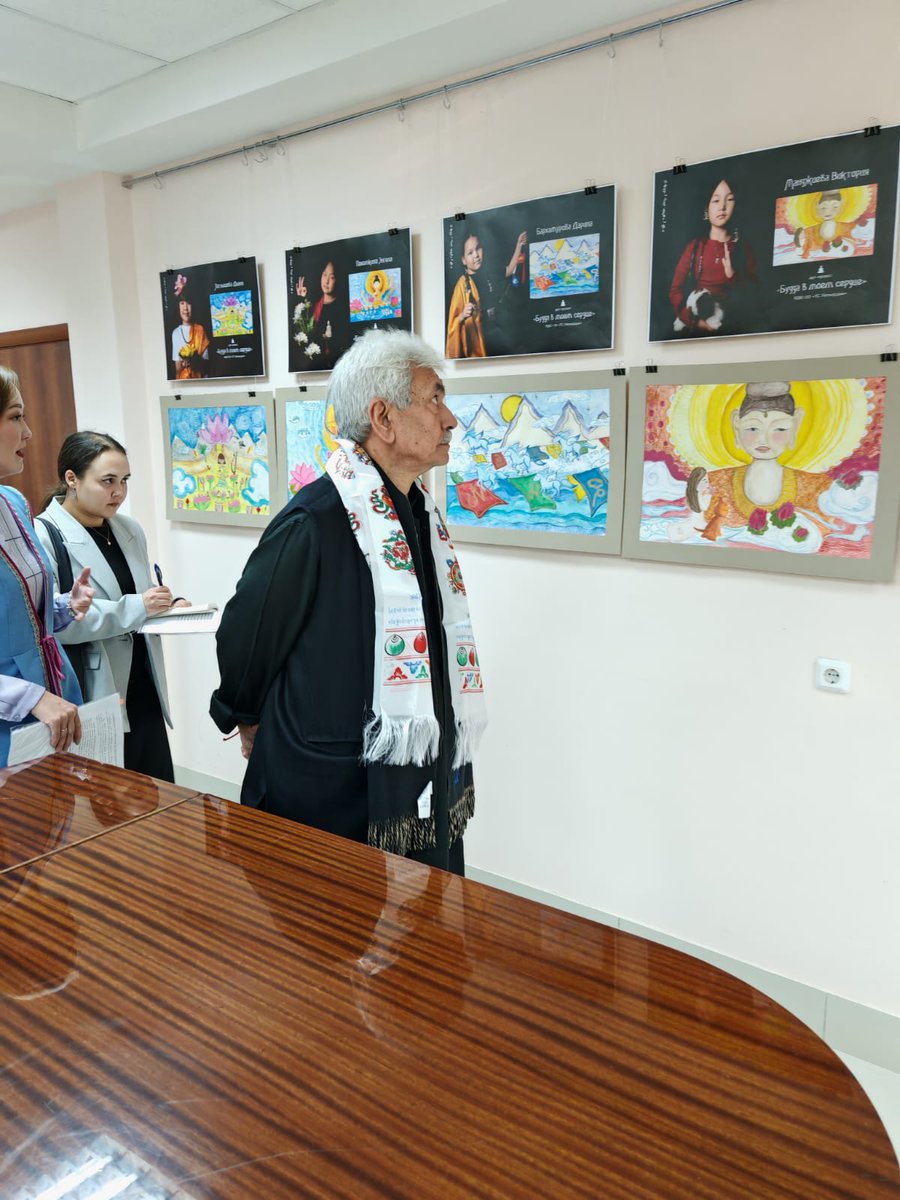 OfficeOfLGJandK's tweet image. Visited National Library at Elista which is named after Amur-Sanan, a prominent Kalmyk writer and public figure. Donated some books to the Library which I had collected on Buddhism. Lord Buddha&apos;s teachings will continue to inspire generations.