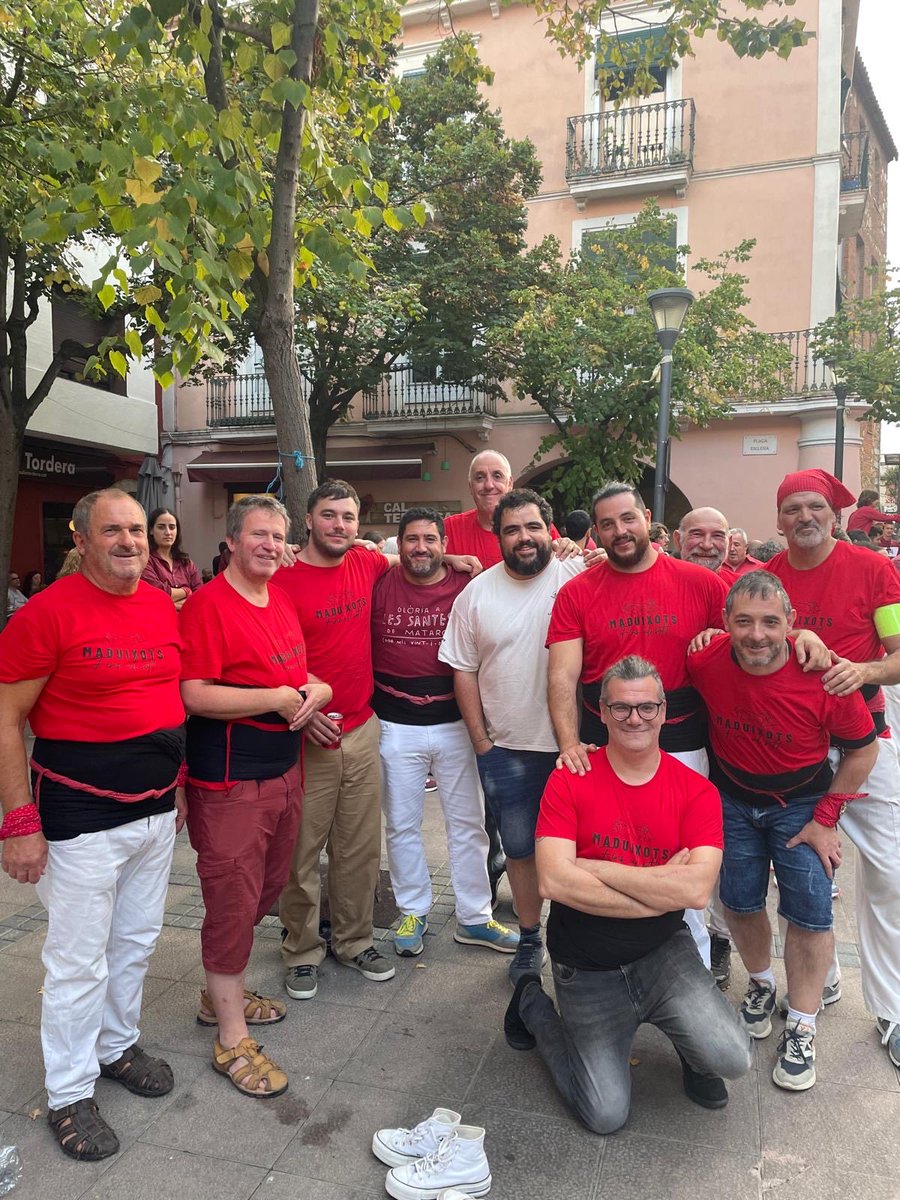 Aquesta tarda, uns quants capgrossos hem acompanyat als <a href="/maduixots/">C. C. de l'Alt Maresme i la Selva Marítima</a> a la seva diada d’aniversari, a Tordera. Per molts anys, colla!

#castells #castellers #capgrossos