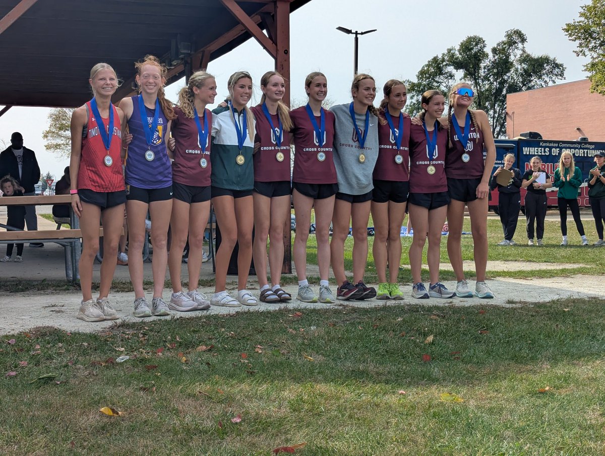 CCHS_Speed's tweet photo. Kihra Moes and Jed Batayola earn All-Conference honors with 2nd and 9th place finishes! https://t.co/bziuafP0Nz