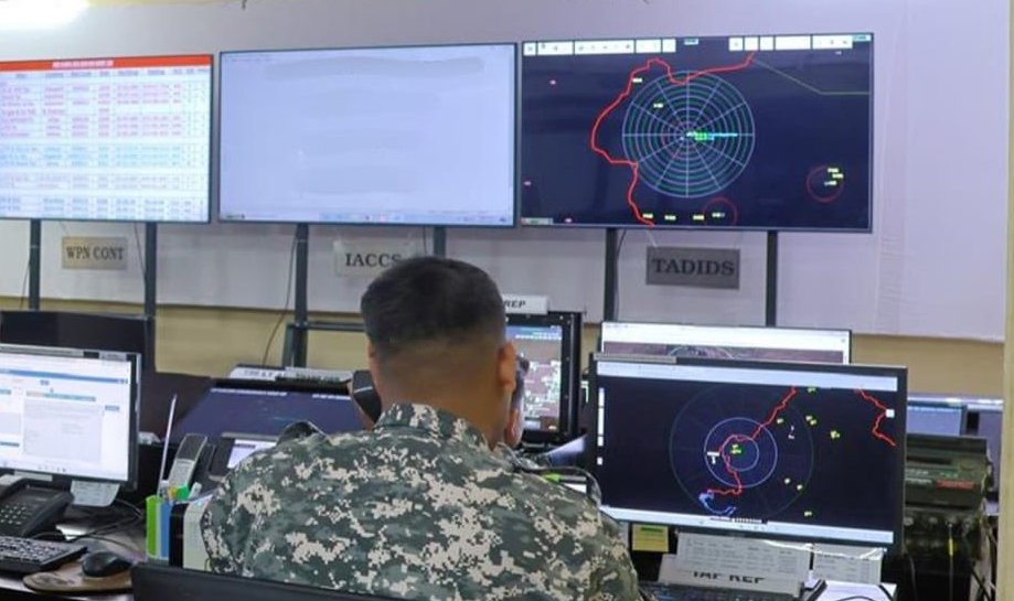 TheAvenger82's tweet image. Tactical ADvanced Information Display System, a software system developed for the Indian Air Force (IAF) in the late 1990s for its air defence operations. IAF uses it to process data from sensors and display it in real-time to aid in decision-making for combat and air defence.