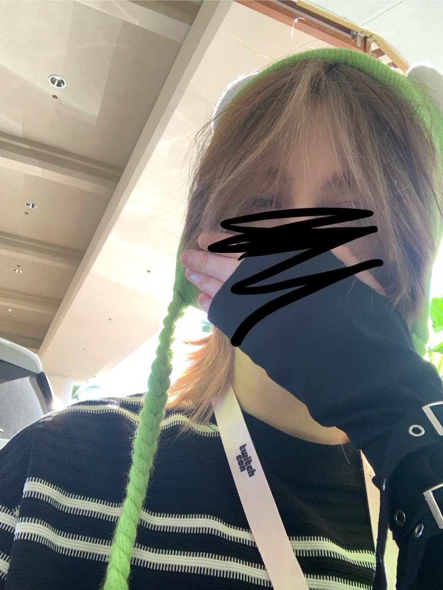 DAY?? TWITCHCON DAY 2?? I AM ON MY WAY??

I have a gir hat so IF U SEE THAT, ITS MEEE