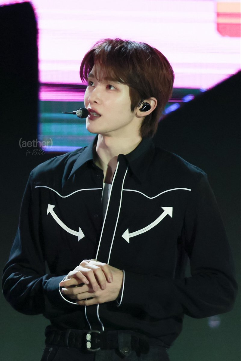 Aether010913's tweet image. 251018 #버추얼라이브페스티벌 

#SUNGCHAN #ソンチャン #성찬 
#RIIZE #라이즈

열심히 설명하는 부리 🐤