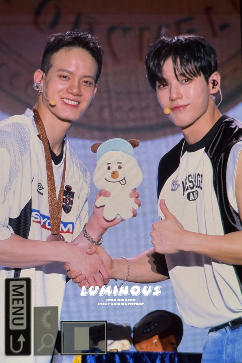 251018 프리뷰

💙
#비투비 #BTOB #이민혁 #허타람찌 #HUTA