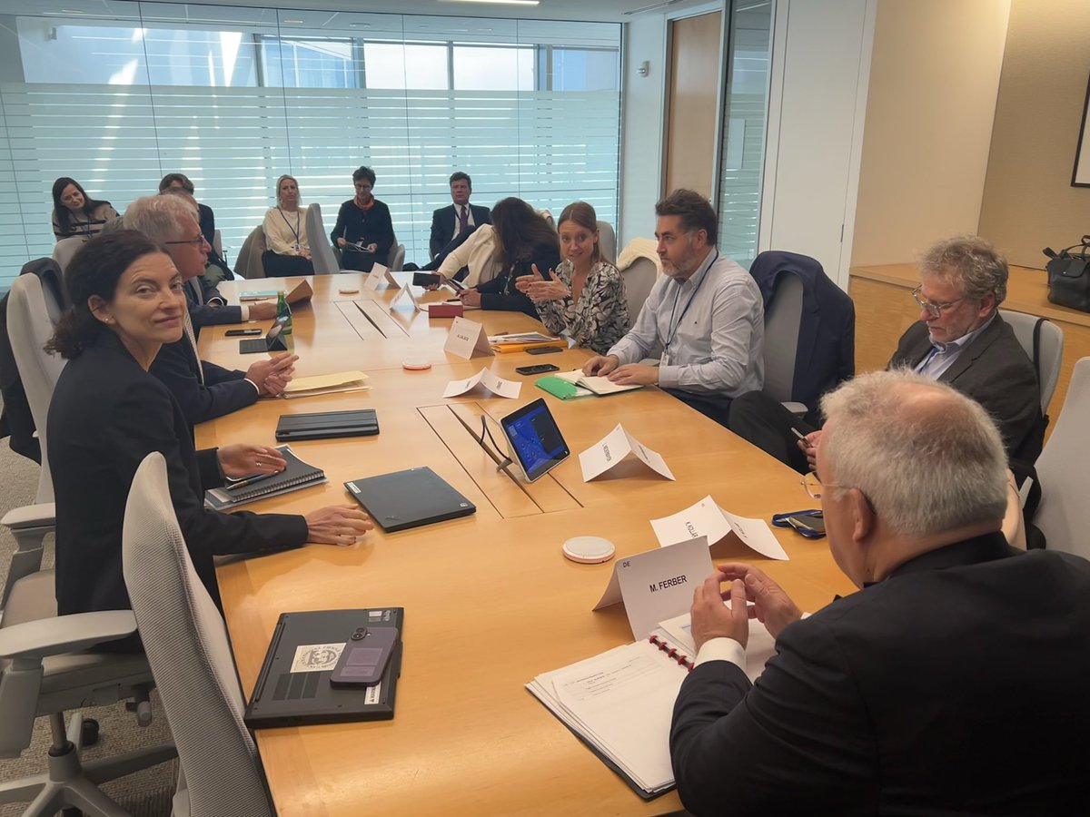 IMF European Department Director Alfred Kammer hosted the <a href="/EP_Economics/">ECON Committee Press</a> Delegation led by Committee Chair <a href="/AuroreLalucq/">Aurore Lalucq 🇪🇺</a> to discuss Europe’s economic outlook and reforms needed at the EU-level to lift growth and productivity.