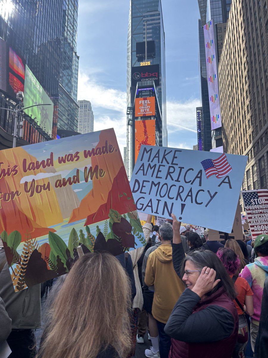 DEButlien's tweet photo. Scenes from #NoKingsDayOct18th https://t.co/J6FL4mJP7z
