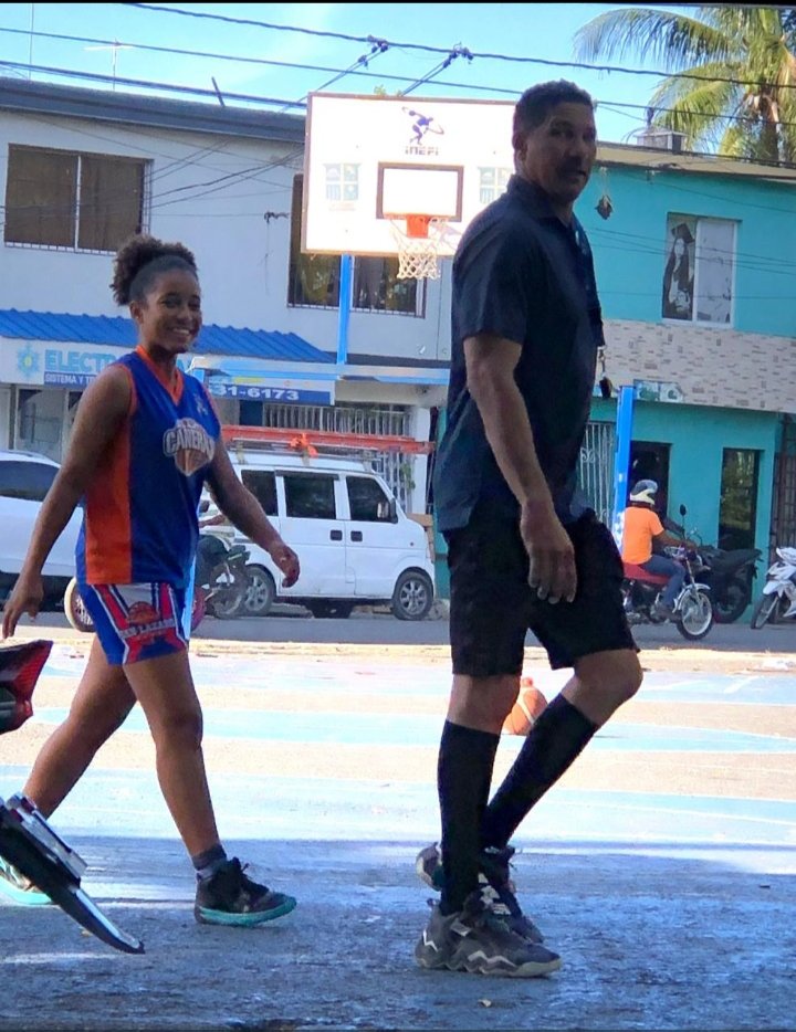 Cuida tus pasos, para que seas el ejemplo de los que vienen detrás, es la manera correcta de dejar un legado.