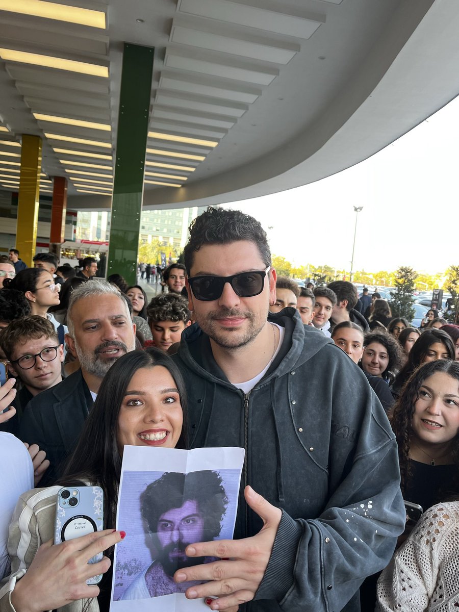 fekfarkyok's tweet image. 