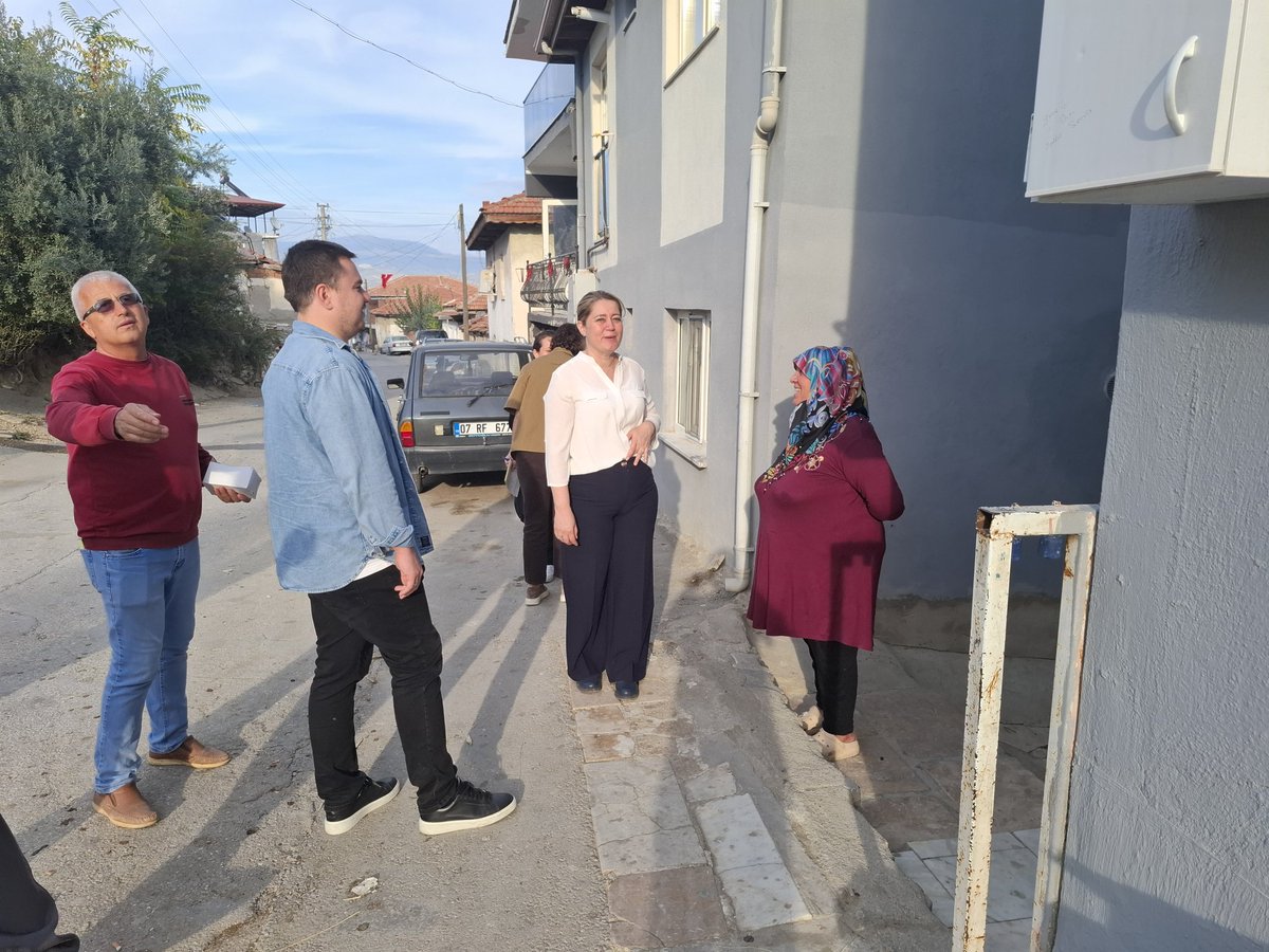 📍Eskihisar Mahallesi

Bugün İlçe Başkanımız Sayın <a href="/DuyguCanbaz4/">Duygu Canbaz</a>,İlçe Gençlik Kolları Başkanımız Sayın <a href="/Avabdullahhasim/">Abdullah Hasim Akgun</a> ve İlçe Yönetim Kurulu Üyelerimizle birlikte Eskihisar’da hemşehrilerimizle buluştuk, Üyelik çalışmalarımıza hız kesmeden devam ettik!