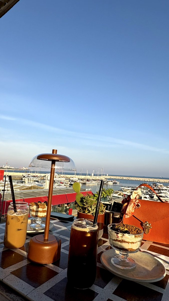 Müdavim chıll vıbes hayatım aynen öyle