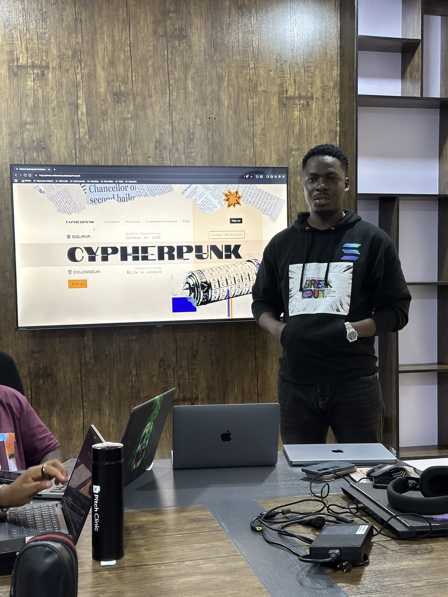 codewithmide's tweet image. Founders, founders, founders!
We’re currently hosting our Buildstop in Uyo, Akwa Ibom.
It’s been great meeting these builders in person as we gear up for the @SuperteamNG regional demo day and the @colosseum Cypherpunk hackathon submissions.
