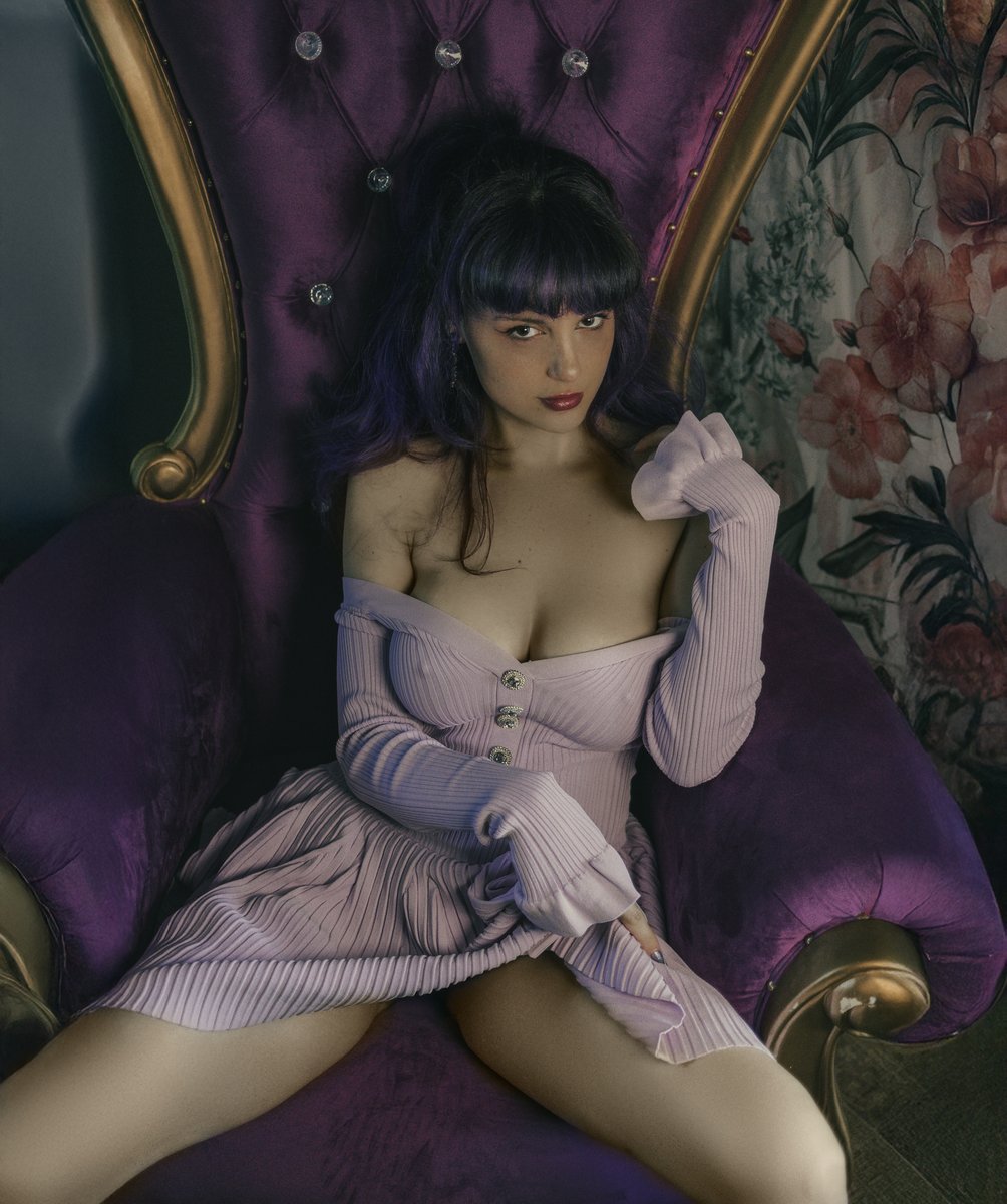 3xtrasauc3's tweet image. I do not have to say that my life is better than yours. 
I can show you that. 

My partner in love, life, and business. 
@PetraBanx 
#nuffsaid