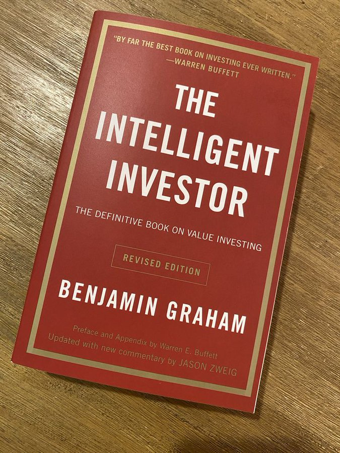 polash_ai's tweet photo. FREE BOOK GIVEAWAY
The Intelligent Investor by Benjamin Graham
💸 The #1 value investing book recommended by Warren Buffett!

Want to build long-term wealth? Start here.

To get your FREE copy:

1️⃣ Like 
2️⃣ Retweet 🔁
3️⃣ Comment “INVEST”
4️⃣ Follow me 
@polash_ai https://t.co/DLPh9jAP9K