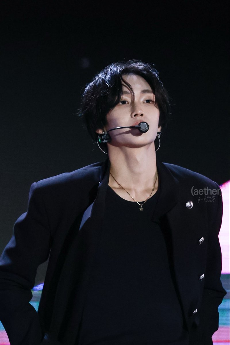 Aether010913's tweet image. 251018 #버추얼라이브페스티벌 

#원빈 #WONBIN #ウォンビン
#RIIZE #라이즈