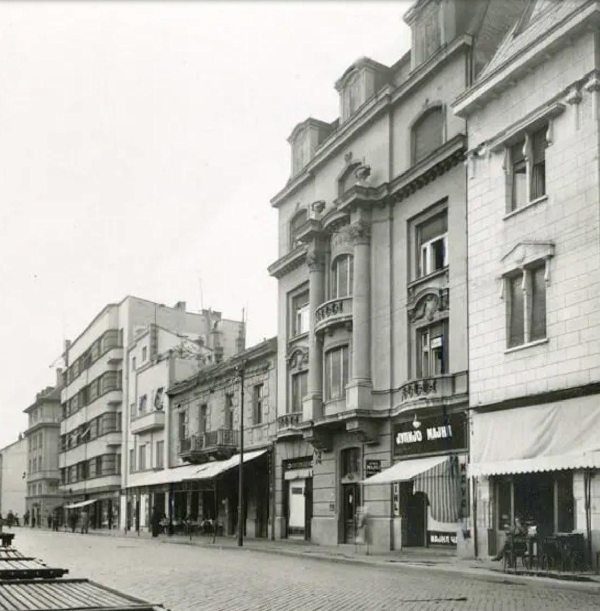 goranpandza's tweet image. The building where I work at @deworkstudio is almost 100 years old. I&apos;m grateful that it has changed so little over time.

dework.rs

#Belgrade #deworkstudio #DesignStudio #Architecture #Heritage #Architecture #GospodarJevremova #CreativeSpace #Belgrade