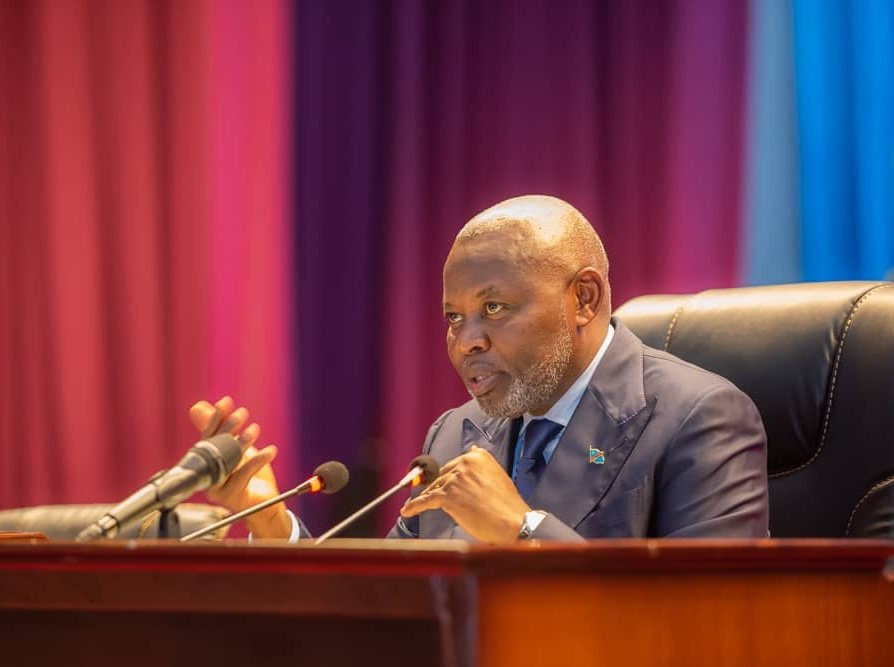 Prince Omba (@ombakasongo) on Twitter photo Quelle que soit la durée de la #guère la victoire appartient à la paix.
Le pacificateur jusqu'au bout mwalimu <a href="/VitalKamerhe1/">Vital Kamerhe</a> 
<a href="/BillyKambale1/">Billy Kambale</a> <a href="/Bibishe6/">Bibishe Pascaline N</a> <a href="/HamidaKamerhe/">HAMIDA CHATUR KAMERHE</a> Quelle que soit la durée de la #guère la victoire appartient à la paix.
Le pacificateur jusqu'au bout mwalimu <a href="/VitalKamerhe1/">Vital Kamerhe</a> 
<a href="/BillyKambale1/">Billy Kambale</a> <a href="/Bibishe6/">Bibishe Pascaline N</a> <a href="/HamidaKamerhe/">HAMIDA CHATUR KAMERHE</a>