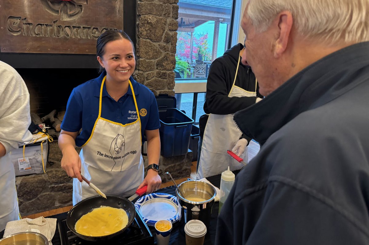 Nominations have started for the next First Citizen Award! wilsonvillespokesman.com/2025/10/16/wil…