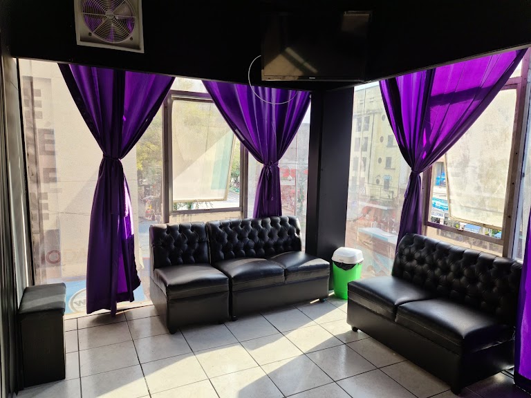 •TU MEJOR LUGAR DE ENCUENTRO •
                      <a href="/Funny_MXXX/">Cabinas Funny MX</a>
Iconico Lugar del Centro de la CDMX, Encuentras la Diversión En Nuestras Cabinas.
Te Esperamos en:
📍Eje Central Lazaro Cardenas 76 2° Piso, Esquina Meave. 
🚇 Salto del Agua y San Juan de Letran.
⏰ Todos los