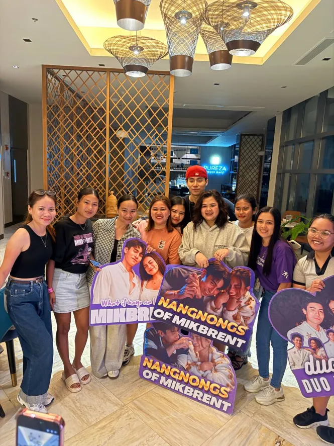 nangnongs_ofc's tweet photo. What a perfect way to end the day! ✨

Team Bacolod and Team Iloilo finally had the chance to meet Brent up close! 

Madamo gid nga salamat, Team Iloilo/Bacolod, sa inyo Ilonggo nga suporta kag pagpalangga kay Brent! Grabe gid namon ka-appreciate sa inyo tanan. 💕

Special thanks to Nang @EloiseBrid82319 and Nang @Beyyy_Aaaaa for leading and organizing everything — and of course, to our lovely MENTies and Mama Joy for all the love and support! 

We hope your heart’s overflowing with love once you head back to Manila, @brentymanalo 💜

- NangNongs of MikBrent 💳 

BRENT ARA SA BACOLOD  
#MikBrent #MikaSalamanca #BrentManalo