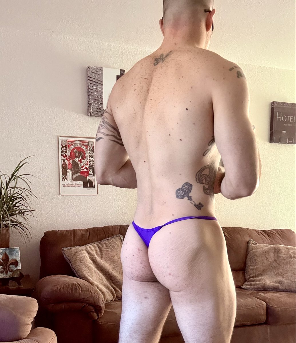 Rawholedaddy's tweet photo. Cake for brunch. 
#nsfw #DominantEnergy #thong #butt #cute #DDlg #daddy #onlyfans https://t.co/sFbY6obQbp