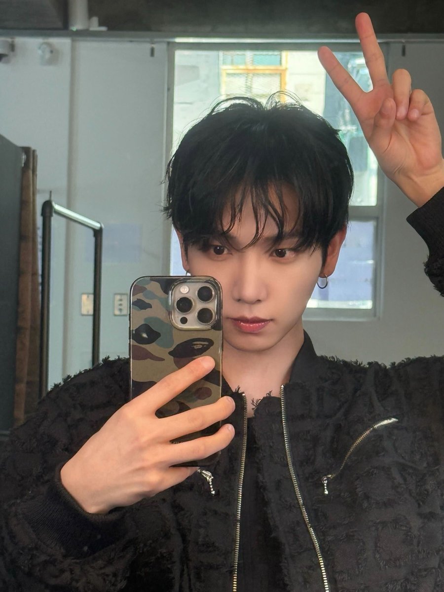 Photos to fulfill what you've been missing, Onedoor.