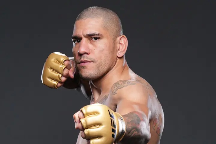 TATAMEMAGAZINE's tweet image. Campeão no Kickboxing e no MMA, Poatan reforça desejo de se aventurar no Boxe: ‘Ser o melhor’ #UFC #boxe 

tatame.com.br/campeao-poatan…