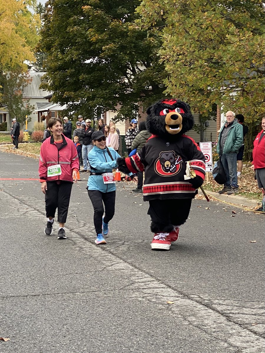 PureCountry94's tweet image. Today’s 9runrun Ottawa raised funds for the Ottawa First Responders Foundation‼️🔥

When someone needs help, they call first responders. Let’s make sure when they need help, they get it! 💪❤️

#9runrun 
@9RunRun