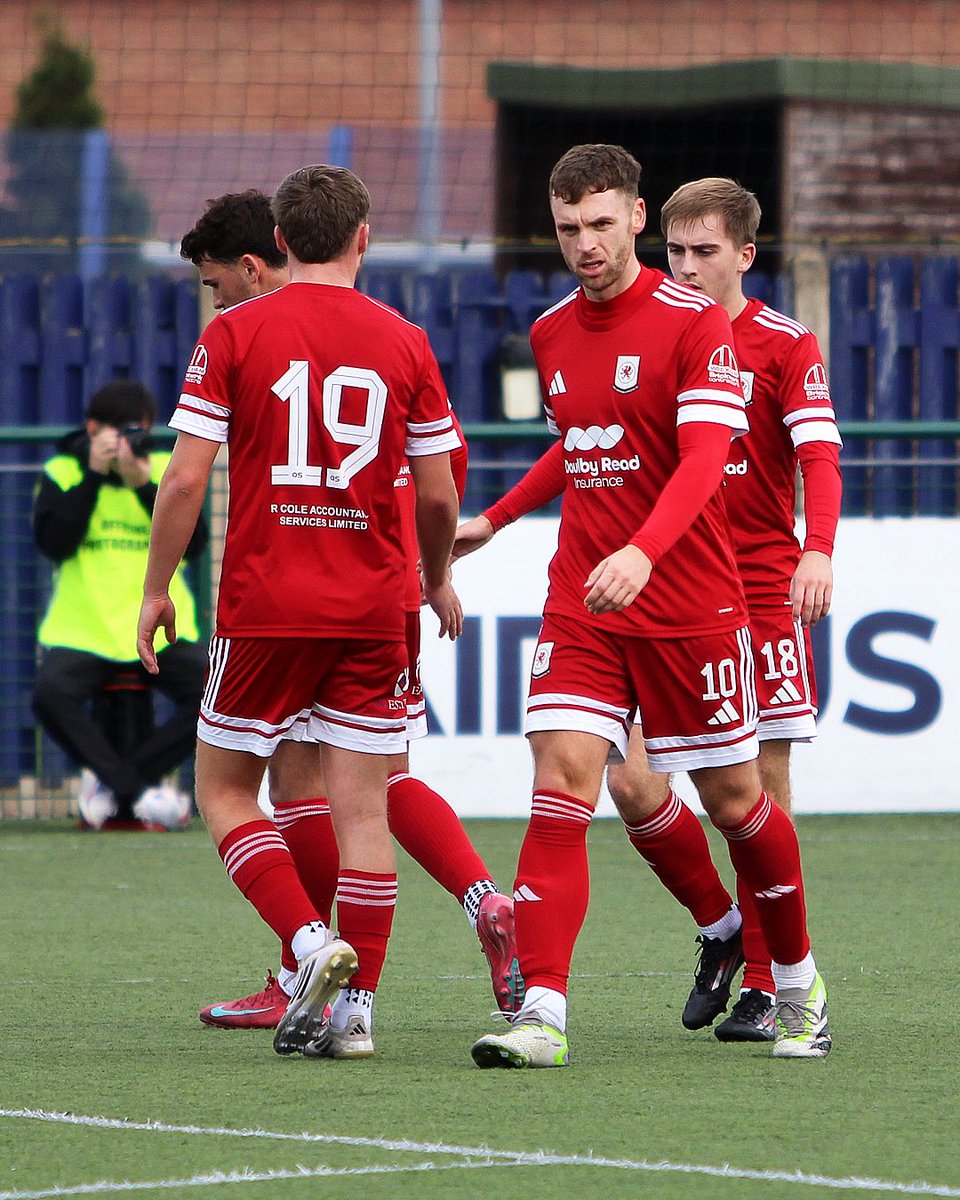 GresfordFC's tweet photo. β½οΈ 8β
β½οΈ 17β
β½οΈ 30β
Classic Jake! π
@jakey_roberts96 | #GRELAN | #JDWelshCup https://t.co/VTnmj9LGG0