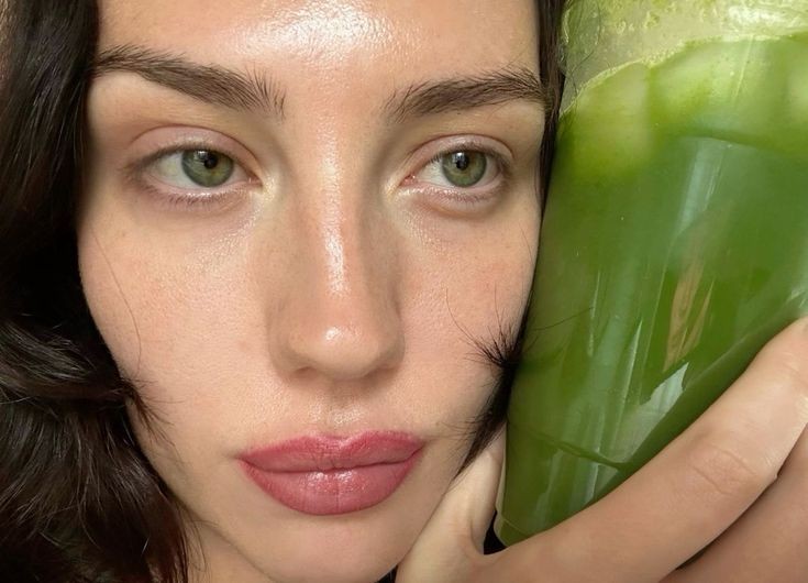 ceelune_'s tweet image. eat like you love yourself and live like you care for yourself.