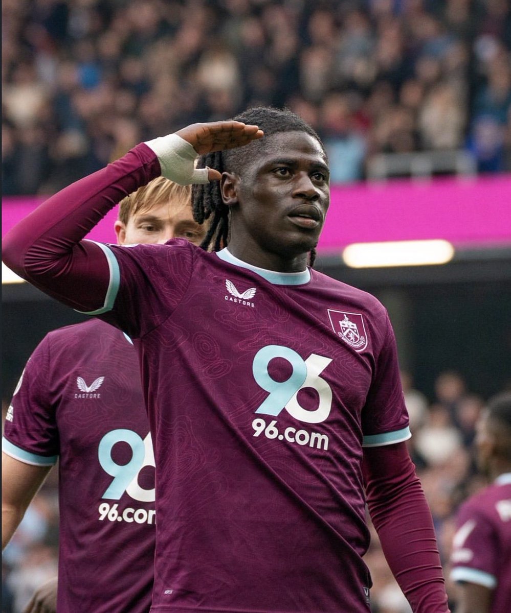 Wallop. #twitterclarets