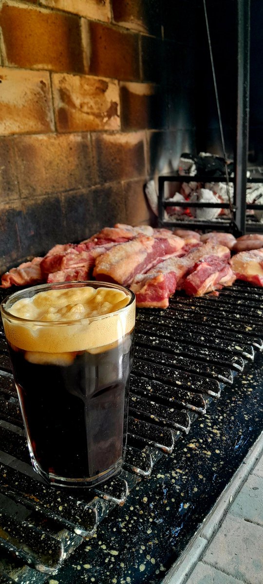 2017_don's tweet image. Mi única lealtad, es con el asado..
Feliz día