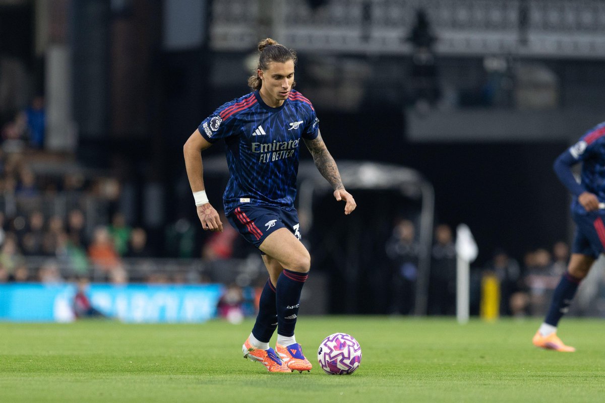 No player has attempted more shots for Arsenal in the Premier League this season than Riccardo Calafiori.

He joins Viktor Gyökeres level on 16. 😅