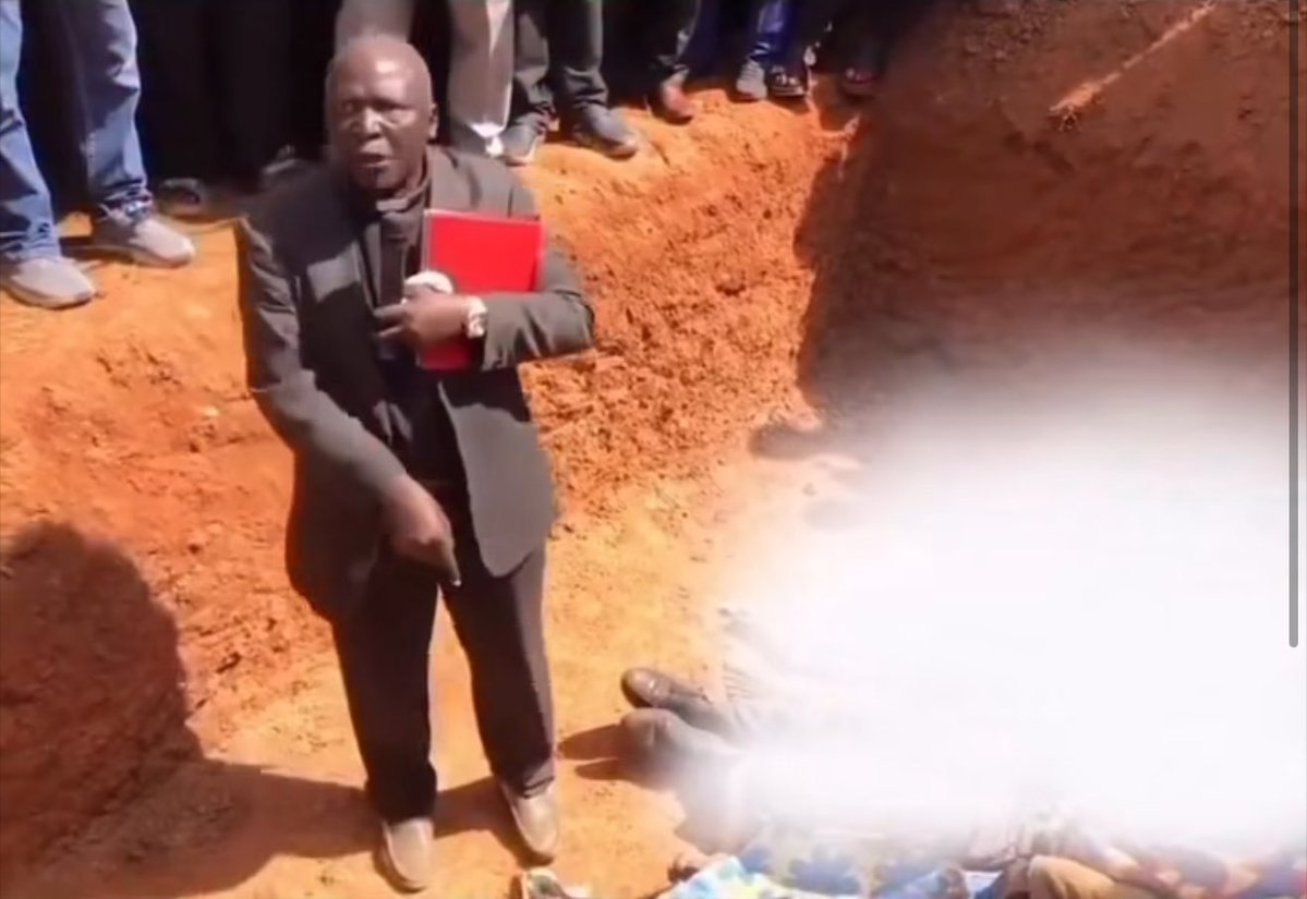 TomiArayomi's tweet image. If anyone knows the name of this or any pastor in the North willing to do an interview with Tomi Arayomi to highlight the atrocities going on in the North. Please tag them under here.
