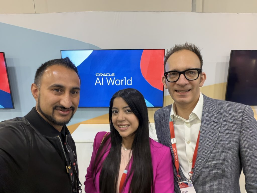 ZedDBA's tweet image. The @UKOUG team at #Oracle #AIWorld

#UKOUG #UserGroups #OUG