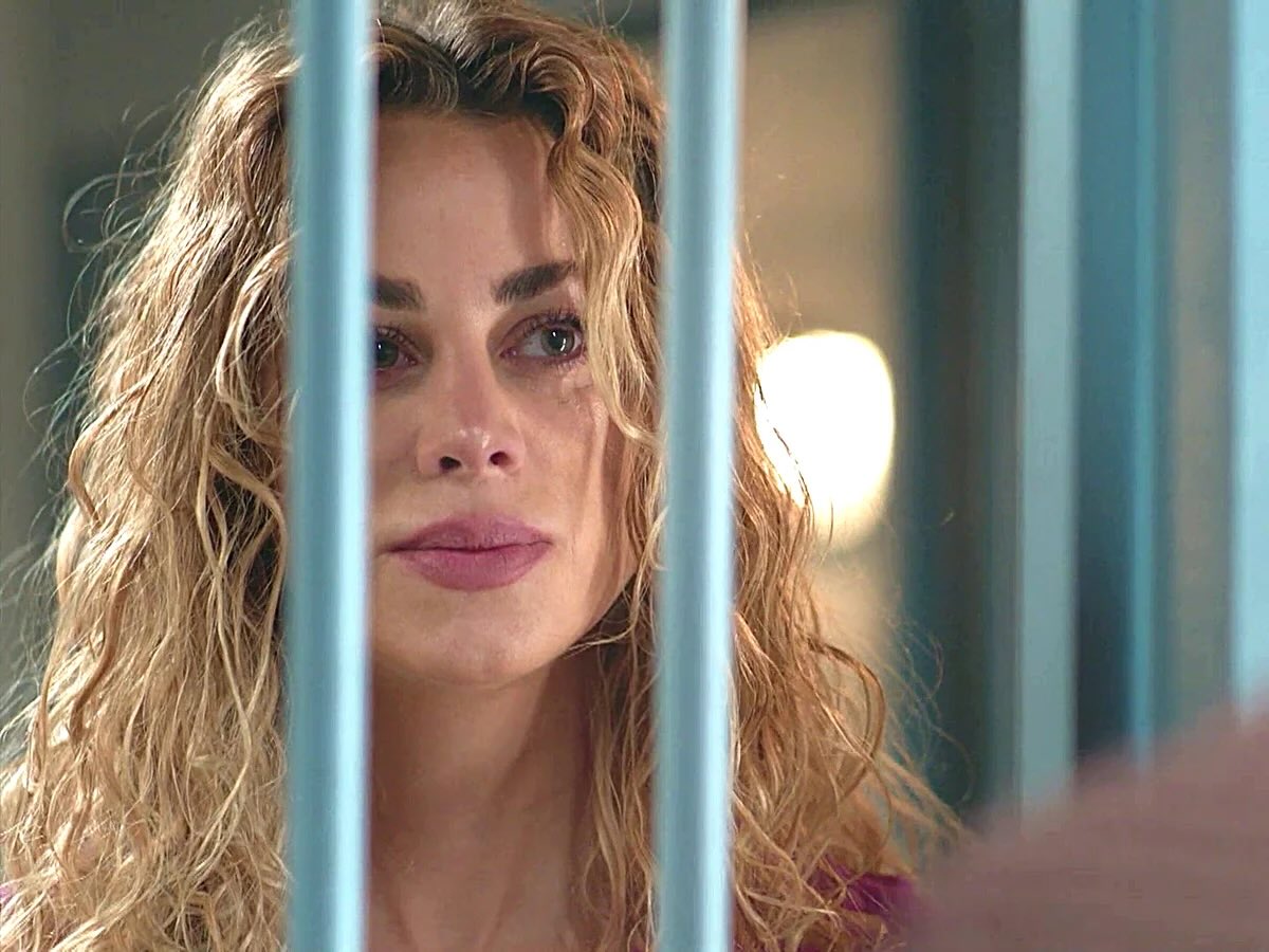 Laura… sin olvidar <a href="/rodrigoguiraook/">Rodrigo Guirao Diaz</a> <a href="/atresplayer/">atresplayer</a> <a href="/antena3com/">Antena 3</a> <a href="/laencrucijadatv/">La encrucijada</a>