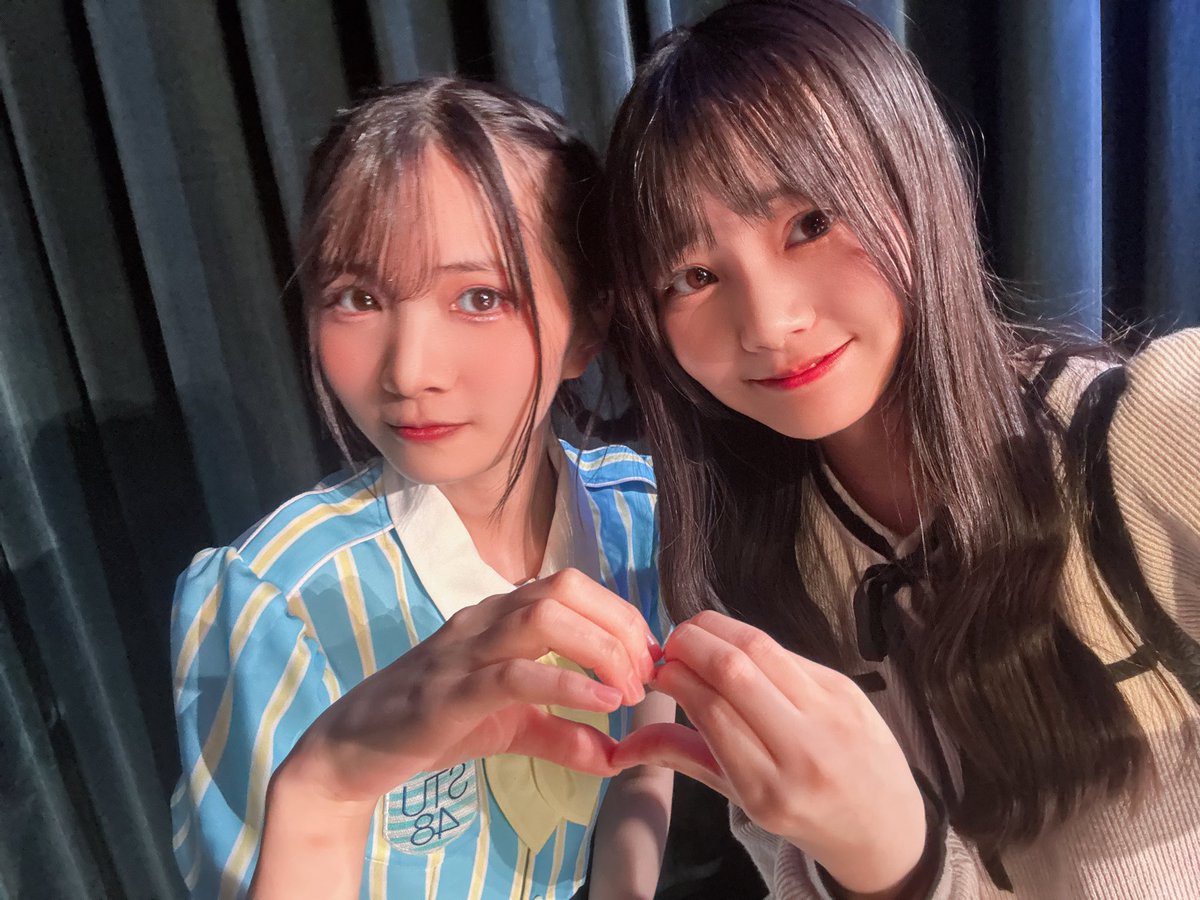 cocoha_egu424's tweet image. #STU48LiveTour2025
#傷つくことが青春だ
昨日の福岡公演を見させていただきました!
STUさんの魅力を全身で浴びました⚓️💭
パフォーマンスも見入ってしまいましたしフォーメンション移動やスカートの使い方がすごく丁寧で綺麗でした……勉強になりました!
ありがとうございました🙇🏻🩵
